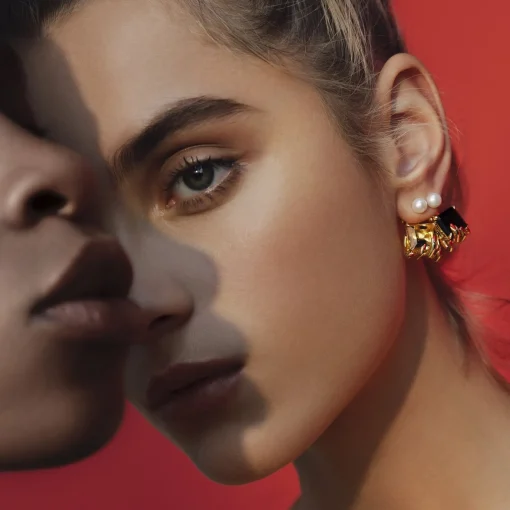 Manipulee Earring