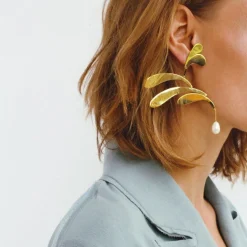 Mobile Dore Earring